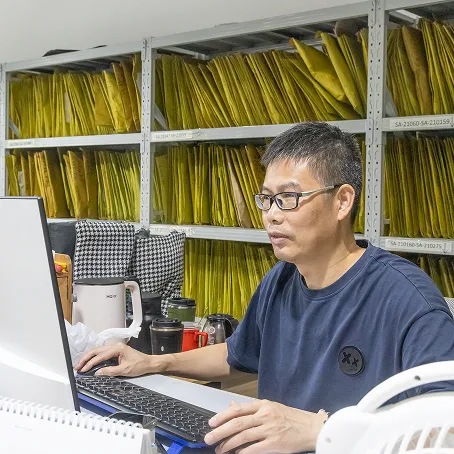 Head of Sampling & Proto of GFBags backpack manufacturer: Wugao Xiao