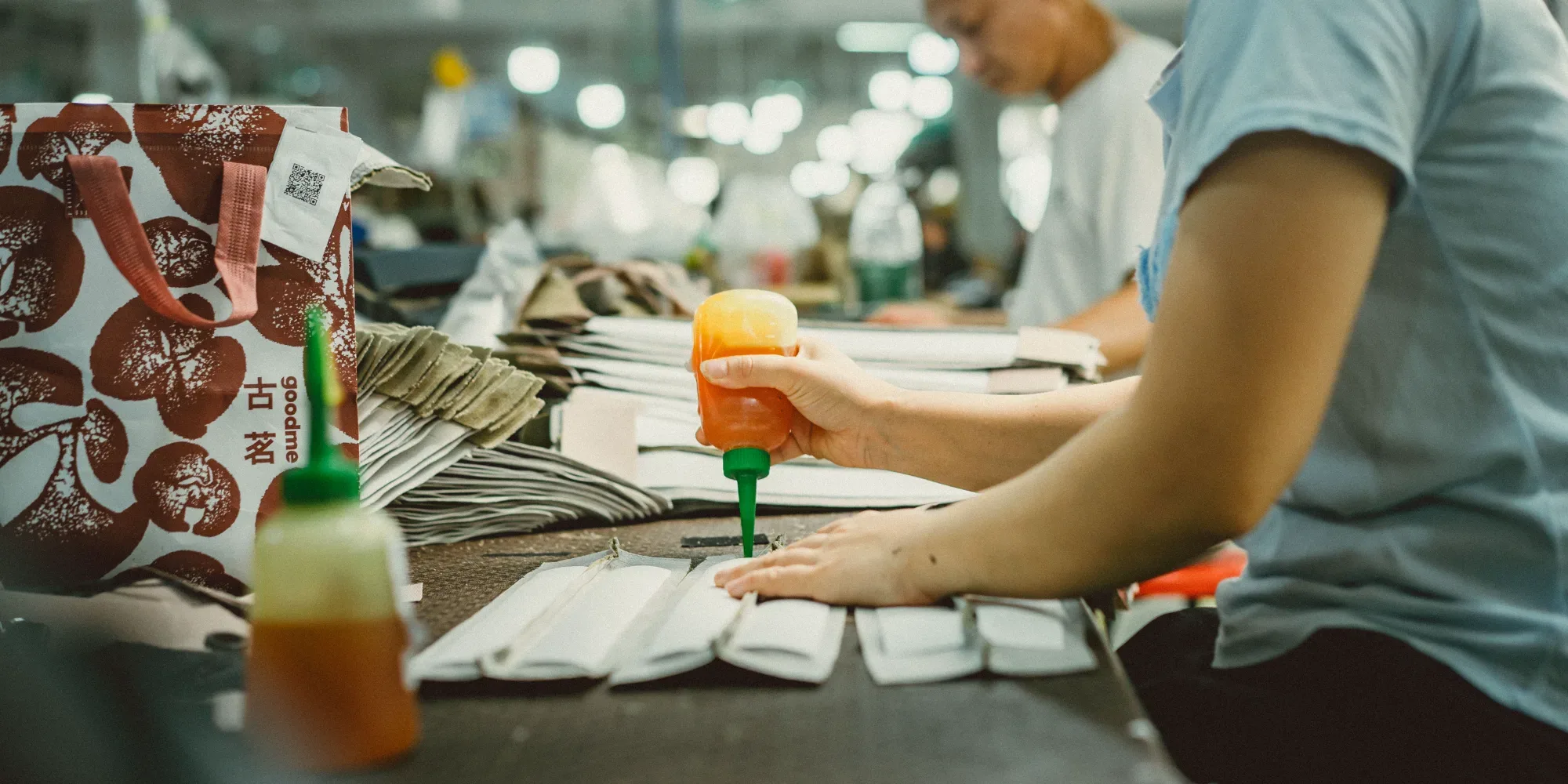 Preventing Color Fading in Custom School Backpack Fabrics: A Manufacturer's Guide