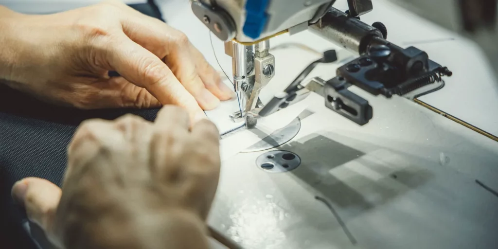 Unraveling the Root Causes of Inconsistent Stitching in Custom Travel Bags